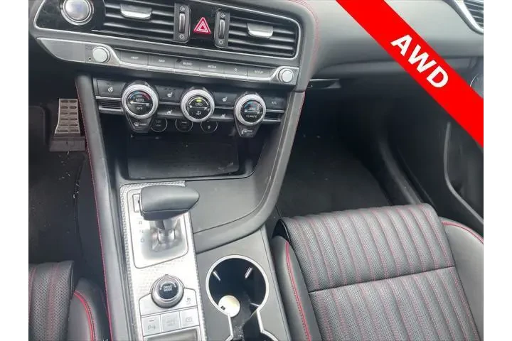 $29500 : Genesis G70 2023 2.0T 4dr Se image 10