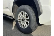 $37985 : Toyota Tundra 2023 4x4 SR5 4 thumbnail