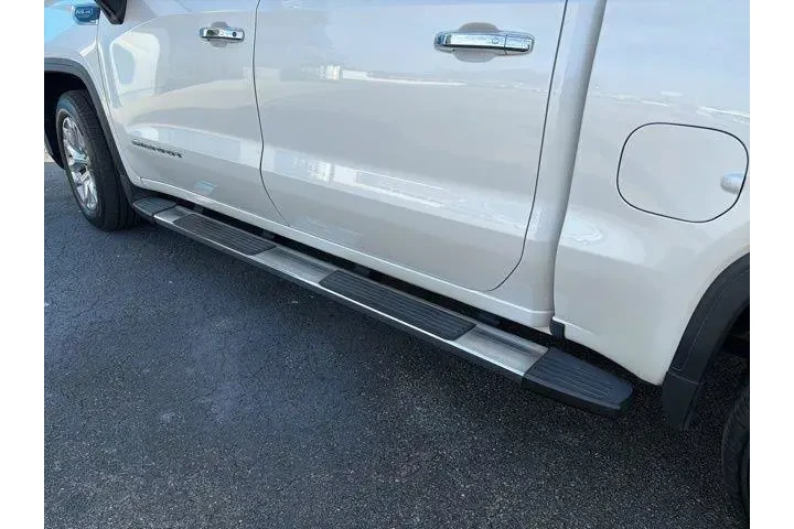 $29756 : GMC Sierra 1500 2019 4x4 SLT image 8