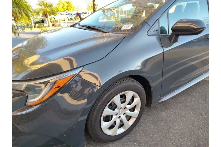 $23815 : Toyota Corolla 2025 LE 4dr S image 1