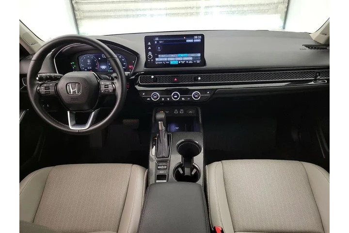 $28998 : Honda Civic 2024 Touring 4dr image 9