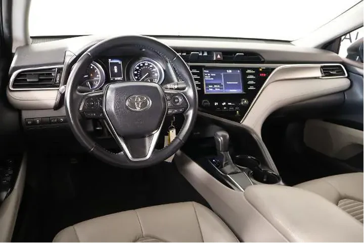 $18538 : Toyota Camry 2018 SE 4dr Sed image 2