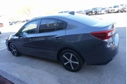 $17988 : Subaru Impreza 2021 AWD Prem thumbnail