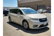 Chrysler Pacifica Hybrid 202 en Fresno