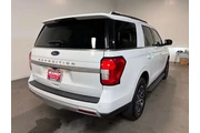$37404 : Ford Expedition 2024 4x4 XLT thumbnail