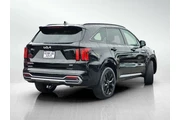 $32532 : Kia Sorento 2023 AWD SX 4dr thumbnail