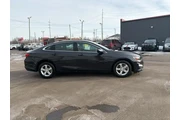$17980 : Chevrolet Malibu 2023 LT 4dr thumbnail