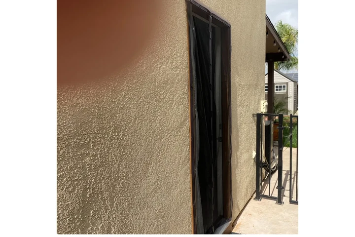 $1000 : Se Renta Cuarto y baño image 6