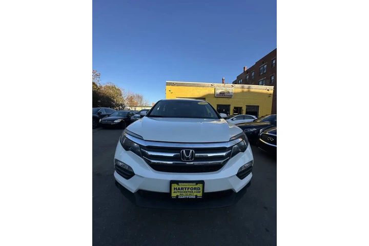 $14999 : 2017 Pilot image 3