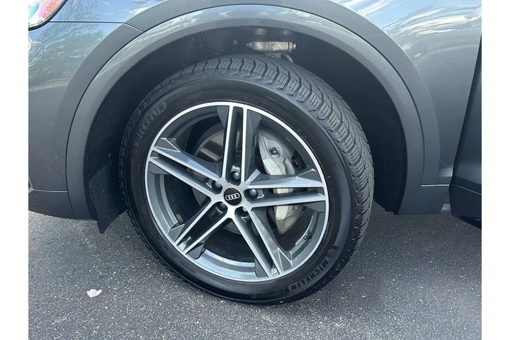$33295 : 2023 Q5 S line Premium Plus image 4