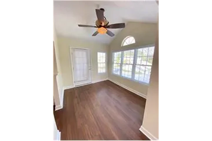 $1750 : Rental property with 2 bedro image 8