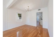 $2000 : 2 bedroom house in Vermont Ave thumbnail