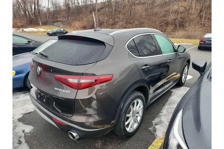 $16995 : Alfa Romeo Stelvio 2019 AWD image 6