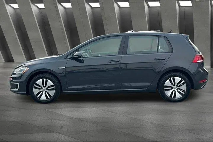 $17000 : Volkswagen e-Golf 2017 SEL P image 8