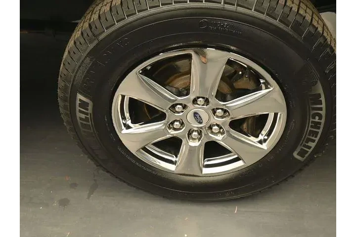 $26572 : Ford F-150 2020 4x4 Lariat 4 image 9