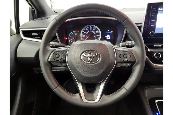 $18998 : Toyota Corolla Hatchback 201 image 10