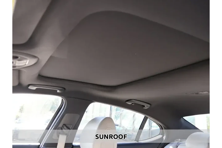 $31995 : Genesis G70 2023 3.3T Standa image 4