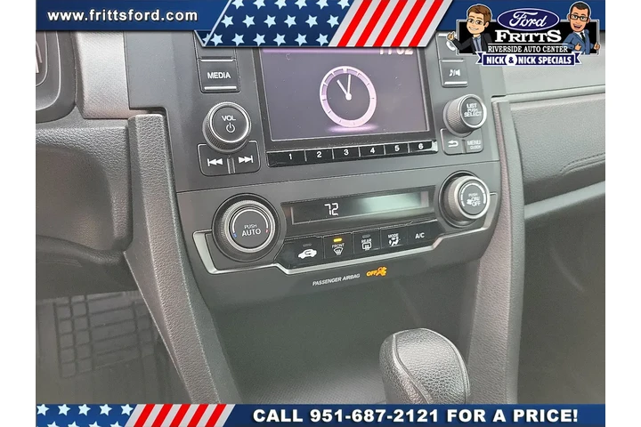 $18608 : Honda Civic 2018 LX 4dr Hatc image 9