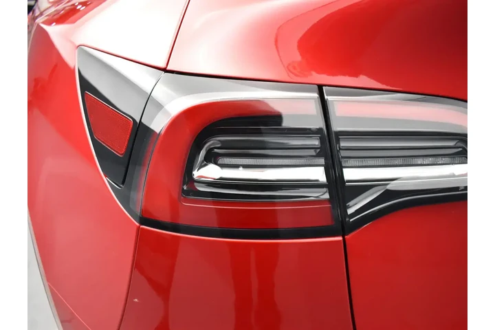 $29952 : Tesla Model Y 2023 AWD 4dr C image 7