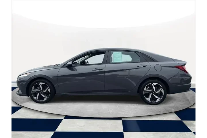 $20330 : Hyundai ELANTRA 2023 SEL 4dr image 4