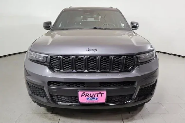 $28750 : Jeep Grand Cherokee L 2024 4 image 2