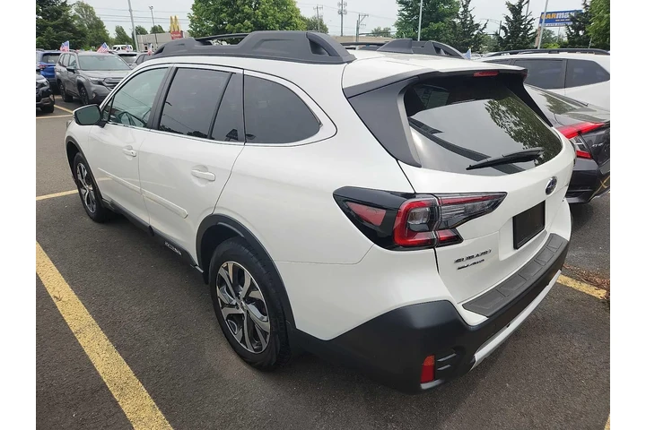 $28995 : Subaru Outback 2022 AWD Limi image 1