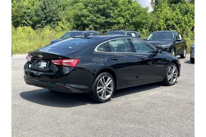 $28999 : Chevrolet Malibu 2024 LT 4dr image 8
