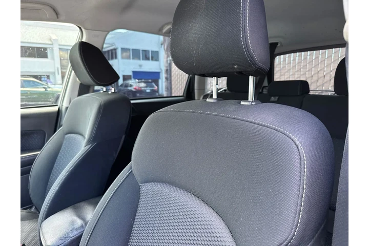 $13995 : Subaru Forester 2017 AWD 2.5 image 3