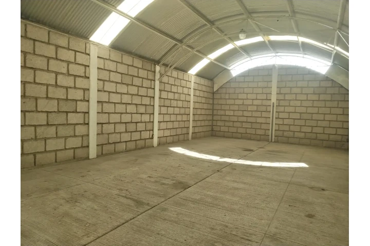 $18000 : Rento Bodega con Oficinas image 3