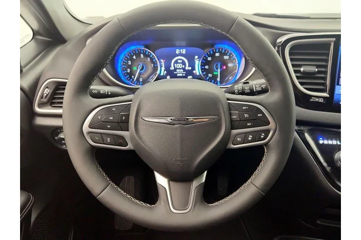 $31998 : Chrysler Pacifica 2025 Selec image 10