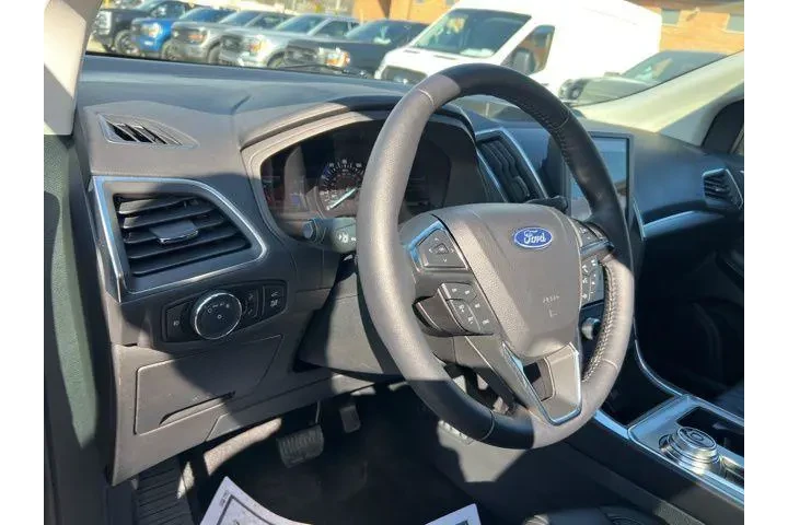 $34168 : Ford Edge 2024 AWD Titanium image 9