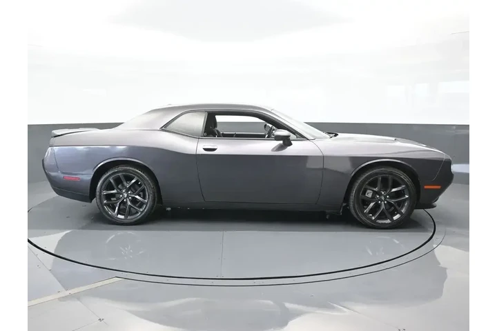$20000 : Dodge Challenger 2022 SXT 2d image 7