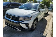 $21777 : Volkswagen Taos 2024 SE 4dr thumbnail