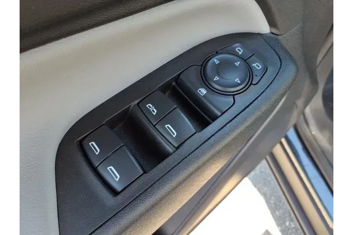 $19160 : Chevrolet Equinox 2022 LS 4d image 8