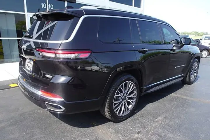 $38999 : 2021 Grand Cherokee L image 8