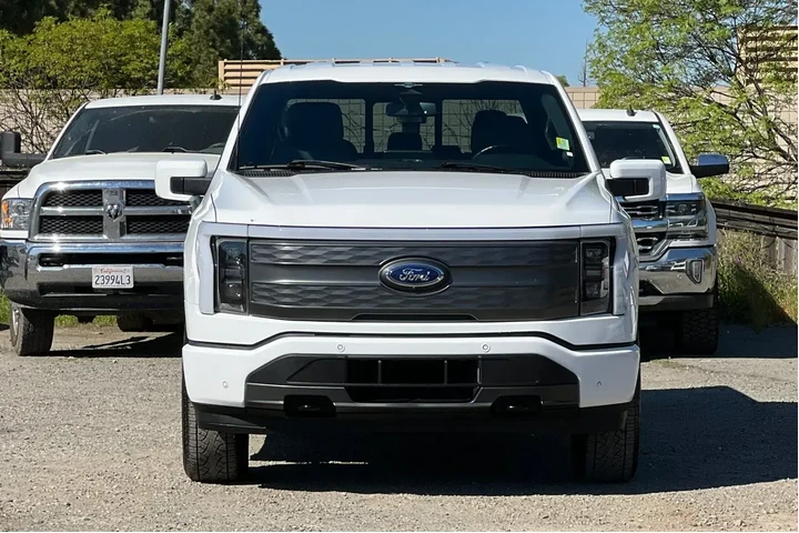 $40000 : Ford F-150 Lightning 2023 AW image 10