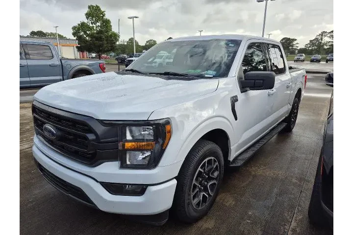 $33206 : Ford F-150 2023 4x2 XL 4dr S image 1