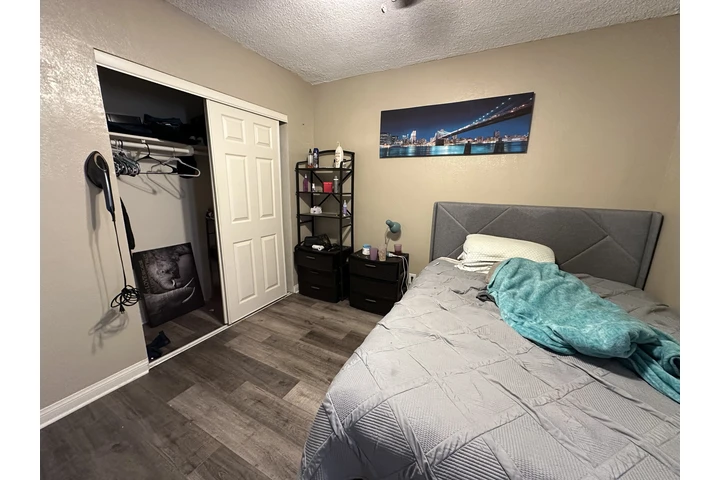 $1000 : Rento un cuarto image 2