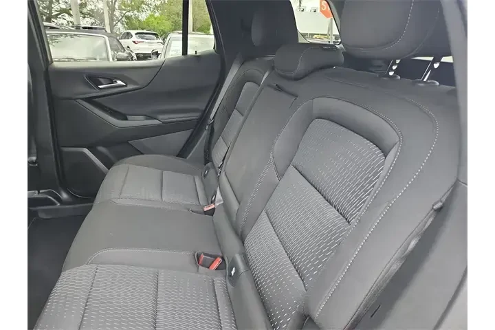 $26990 : Chevrolet Equinox 2025 LT 4d image 9