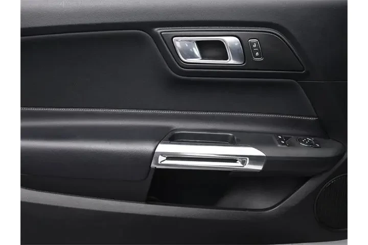 $30849 : Ford Mustang 2020 GT 2dr Fas image 8