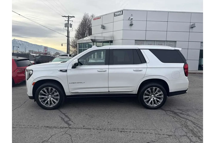 $51910 : 2021 Yukon Denali image 9