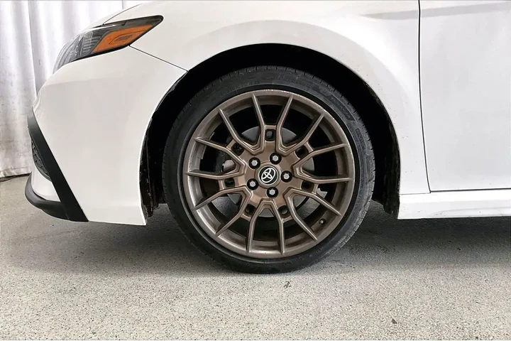 $24491 : Toyota Camry 2023 SE 4dr Sed image 6