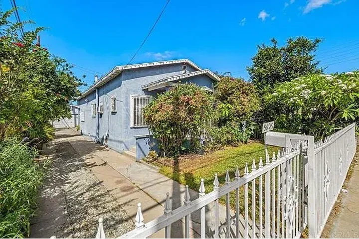 $1880 : CASA DE RENT en Maywood, CA image 1