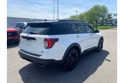 $29575 : Ford Explorer 2020 AWD ST 4d thumbnail