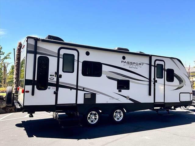 $17900 : 2017 Keystone RV Passport 245 image 8