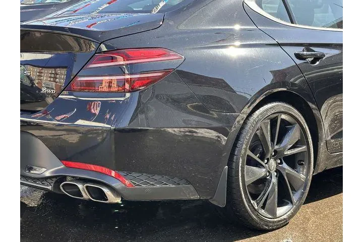 $25659 : Genesis G70 2023 2.0T 4dr Se image 10