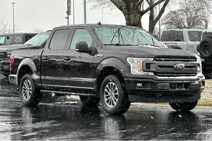 $29995 : Ford F-150 2019 4x4 XLT 4dr image 9