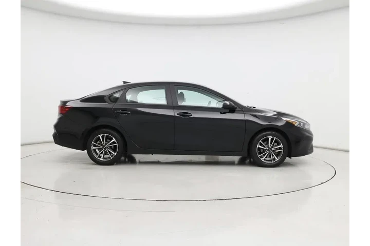 $18998 : Kia Forte 2024 LXS 4dr Sedan image 7