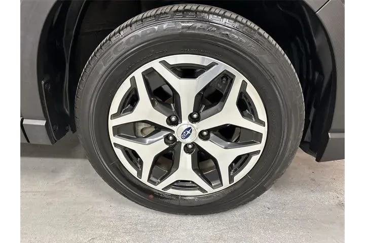 $25900 : Subaru Forester 2021 AWD Pre image 2