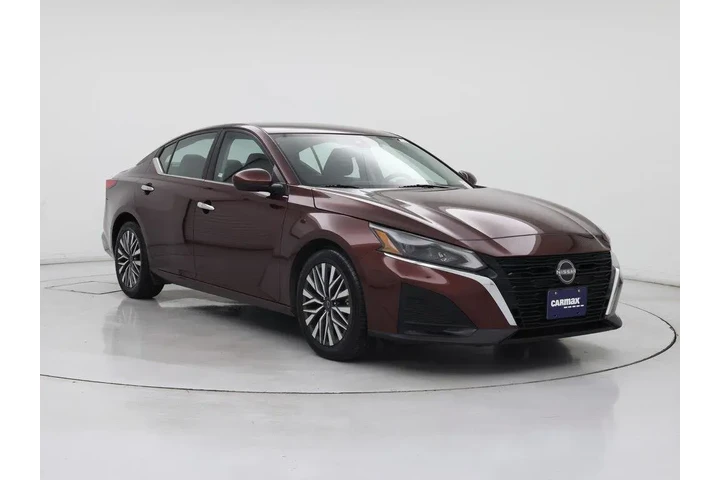 $19998 : Nissan Altima 2023 2.5 SV 4d image 1